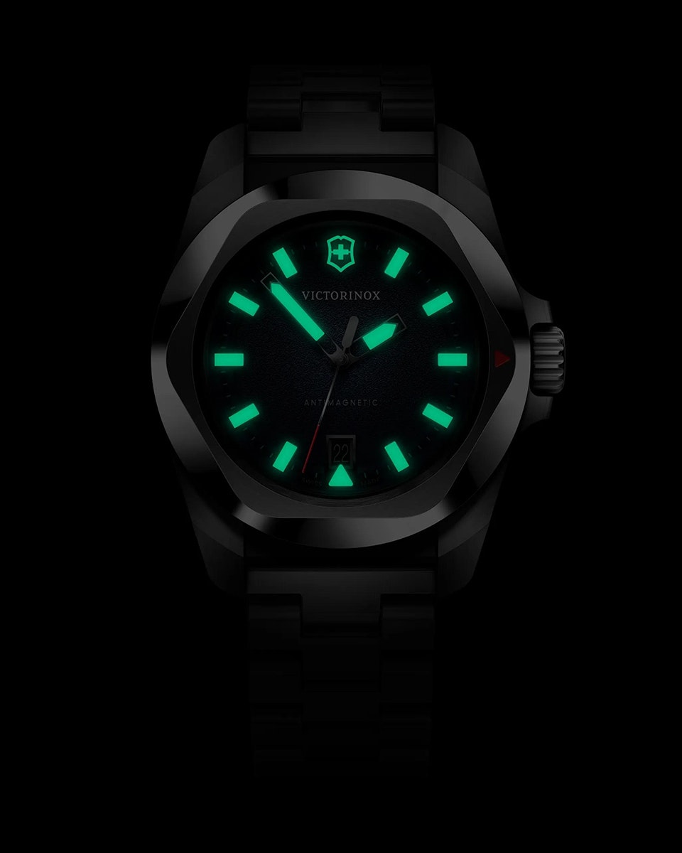 Victorinox I.N.O.X. Quartz - 242031